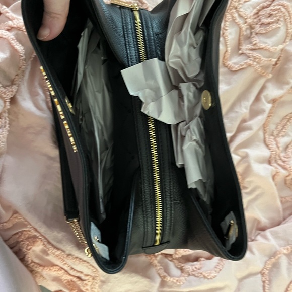 Micheal Kors - Picture 2 of 7